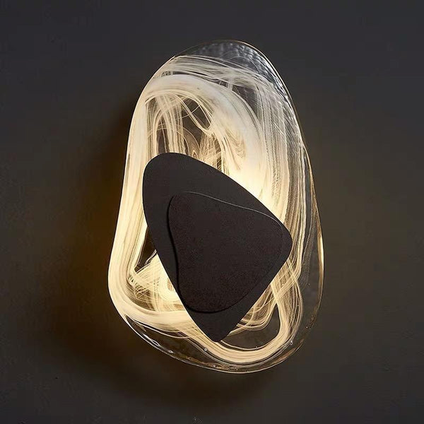 Moderne wandlamp met glazen kap
