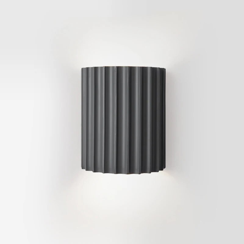 Nara – Minimalistische Wandlamp met Verticale Ribbelstructuur