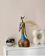 Nara – Elegant Hars Standbeeld voor Luxe Decoratie