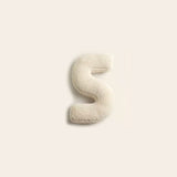 Alfabet Sofa Kussen – Speelse Typografie met Stijl