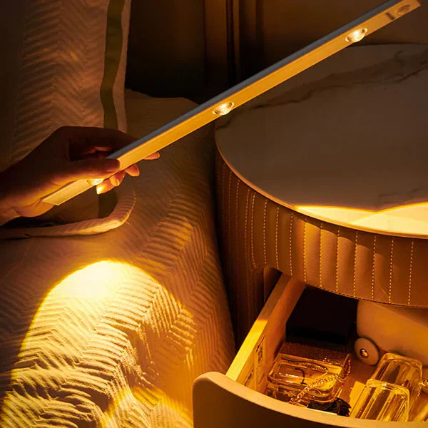 LumeSense – Draadloze LED Lichtstrip met Bewegingssensor