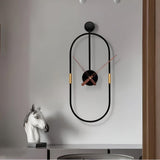 IronArt Wandklok in Minimalistische Metaalstijl