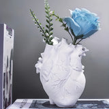 HeartBloom – Een anatomisch kunstwerk in vaasvorm