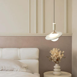 Saturn Design – Kosmische elegantie aan je plafond