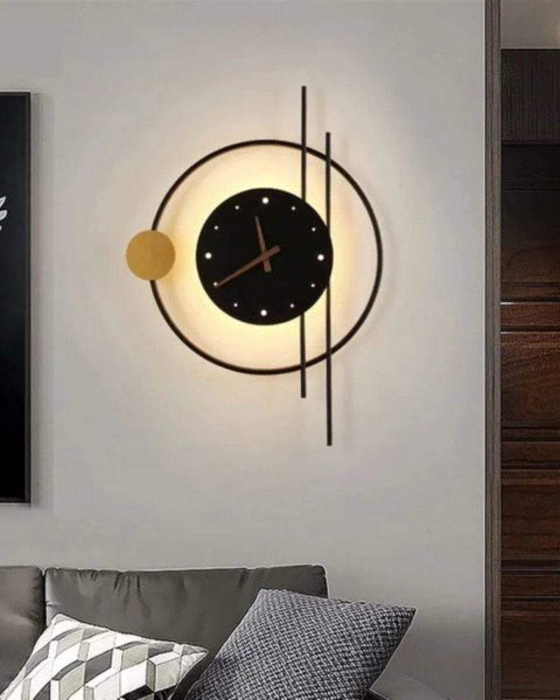 Éclipse – Wandklok & sfeerlamp in Eén