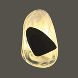 Moderne wandlamp met glazen kap